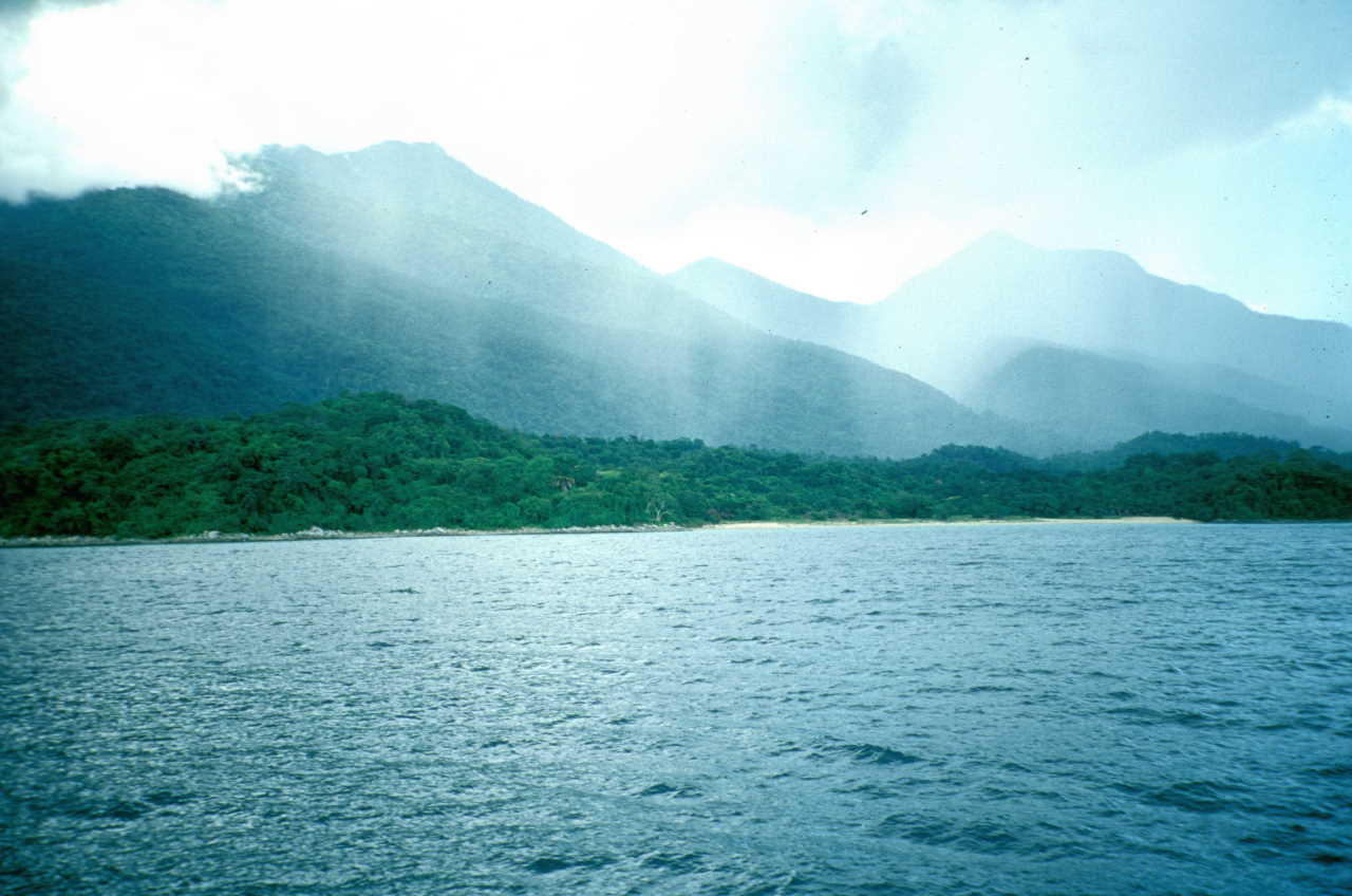 Озеро Танганьїка. ian atuhaire / Flickr